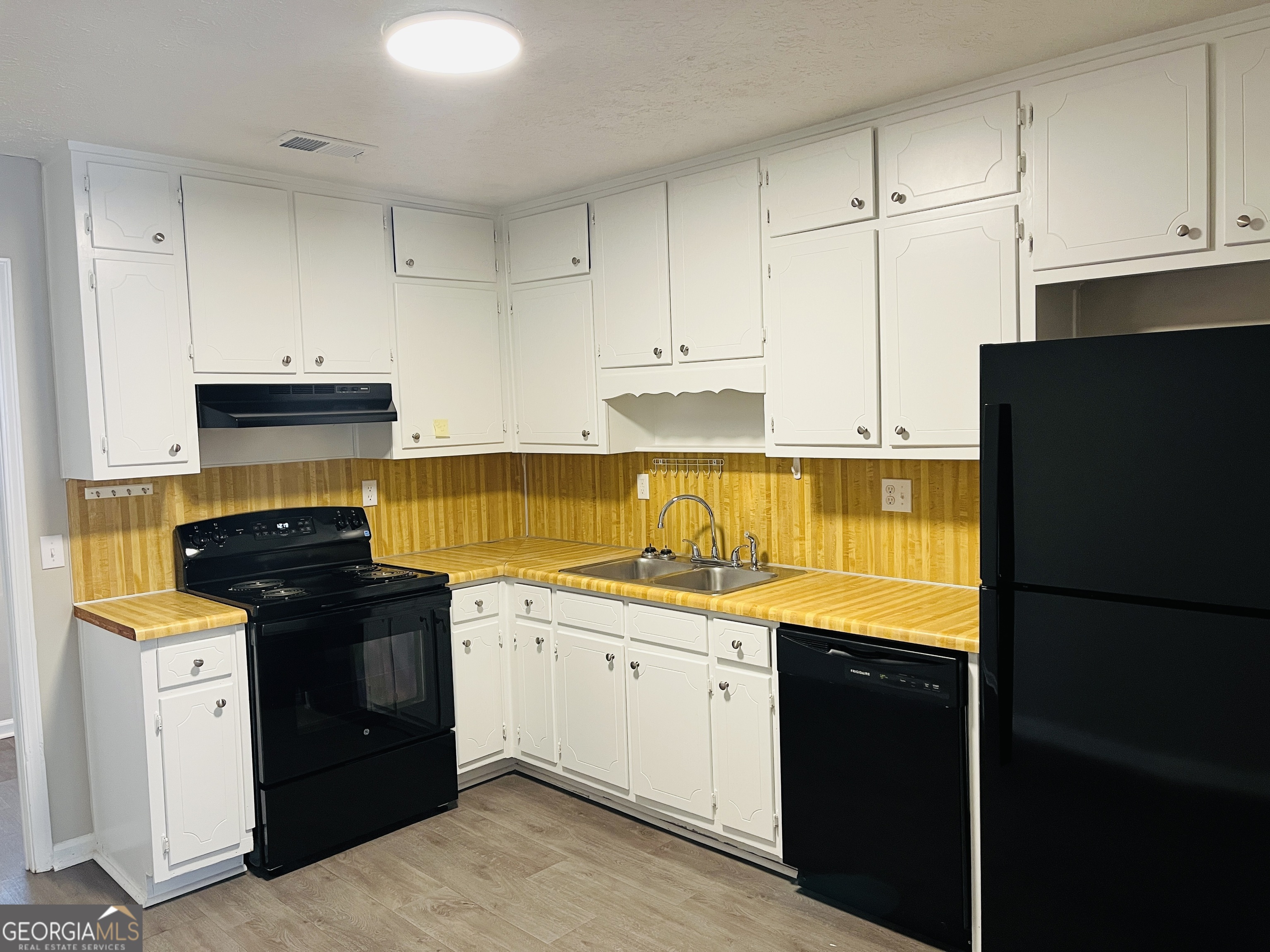 1075 Eastview Road Northeast, Unit A Conyers, GA 30012 - Photo 7 of 21