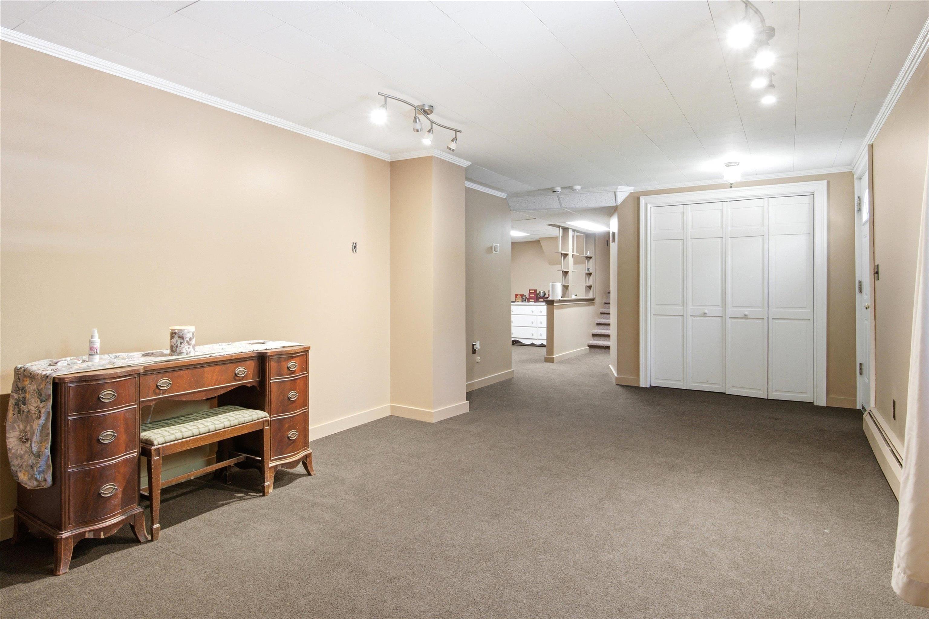 121 Charlestown Road Claremont, NH 03743 - Photo 34 of 54