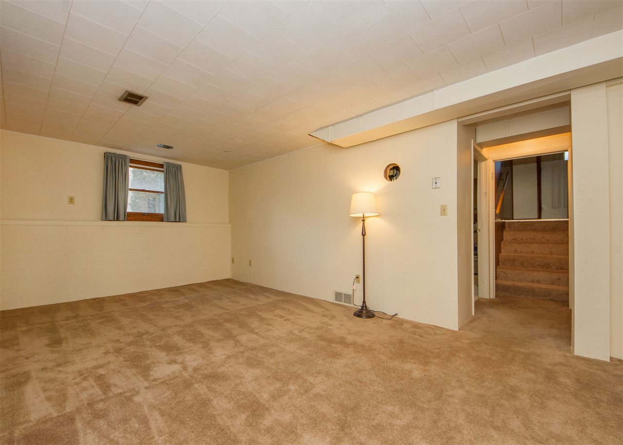 416 Westerfield Road Davenport, IA 52806 - Photo 18 of 24 Gallery Image 18