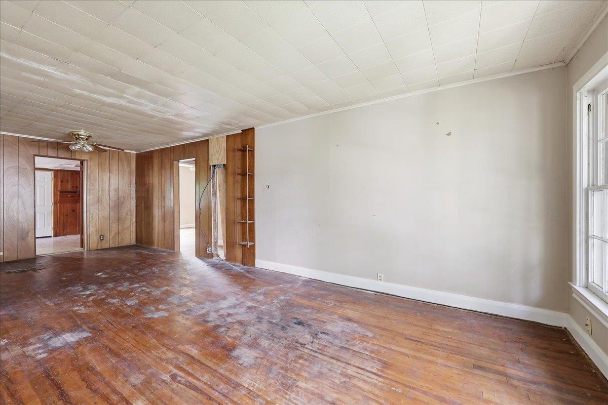 550 24th Street Beaumont, TX 77706 - Photo 4 of 19