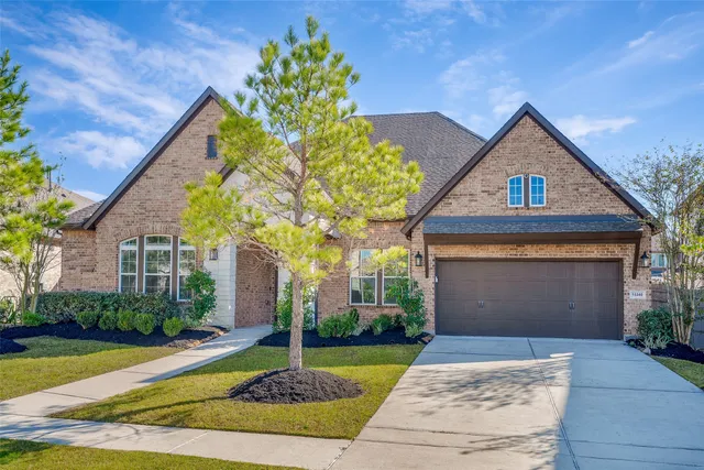 $475,000 | 15240 Hemingway Heights Drive, Conroe, TX 77302