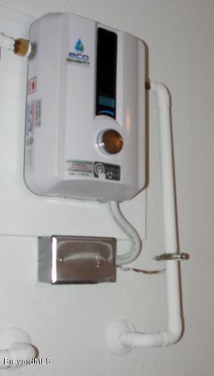 914 Cherokee Road Southeast Palm Bay, FL 32909 - Photo 15 of 36 Tankless Water
