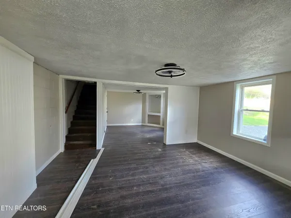 $189,000 | 1533 Dawson Avenue West, Big Stone Gap, VA 24219
