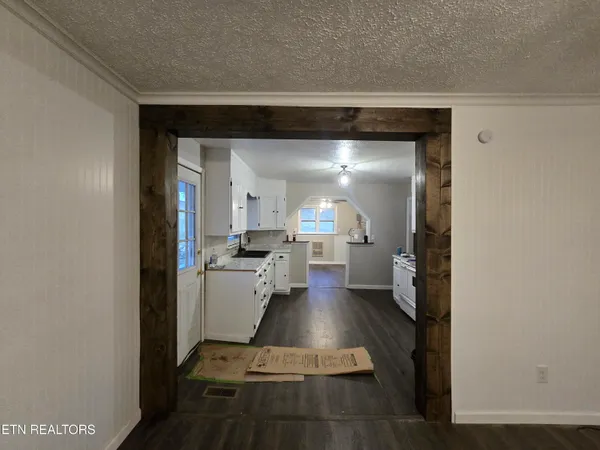 $197,500 | 1533 Dawson Avenue West, Big Stone Gap, VA 24219