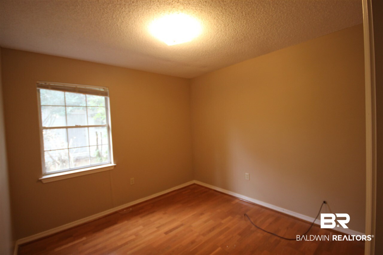 21895 4th Street Silverhill, AL 36576 - Photo 21 of 25