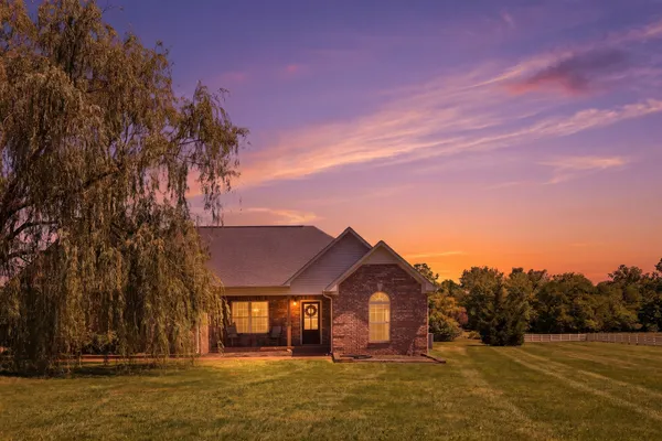 $570,000 | 3465 Clegg Drive, Spring Hill, TN 37174