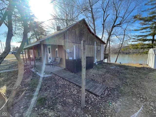 $129,900 | 143 Water Street, Montezuma, IN 47862