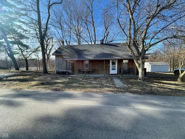 $129,900 | 143 Water Street, Montezuma, IN 47862