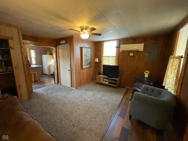 $129,900 | 143 Water Street, Montezuma, IN 47862