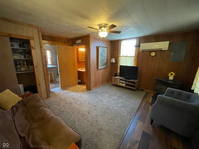 $129,900 | 143 Water Street, Montezuma, IN 47862