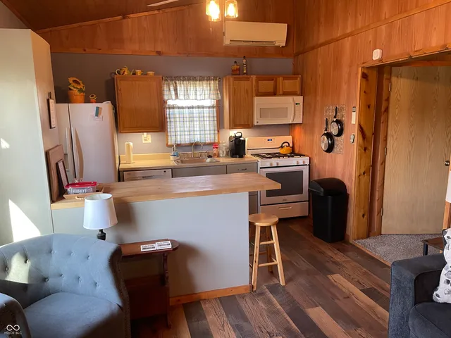 $129,900 | 143 Water Street, Montezuma, IN 47862