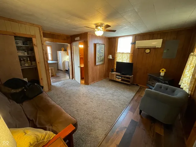 $129,900 | 143 Water Street, Montezuma, IN 47862