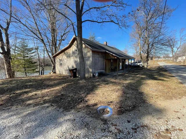 $129,900 | 143 Water Street, Montezuma, IN 47862