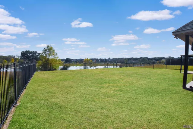 $2,500 | 39405 Oceanview Avenue, Prairieville, LA 70769