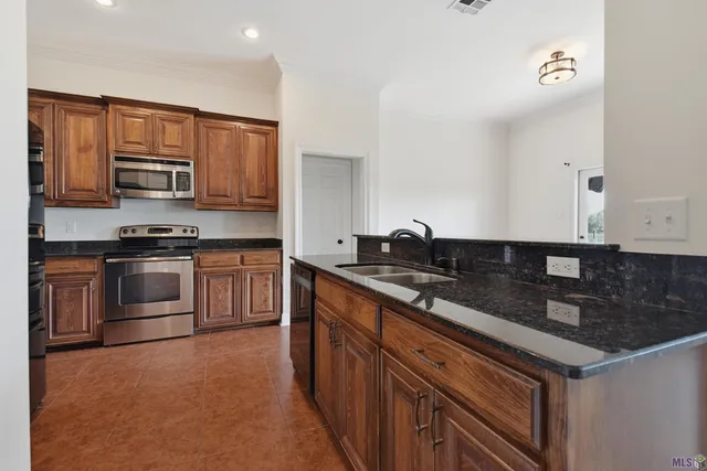 $2,500 | 39405 Oceanview Avenue, Prairieville, LA 70769