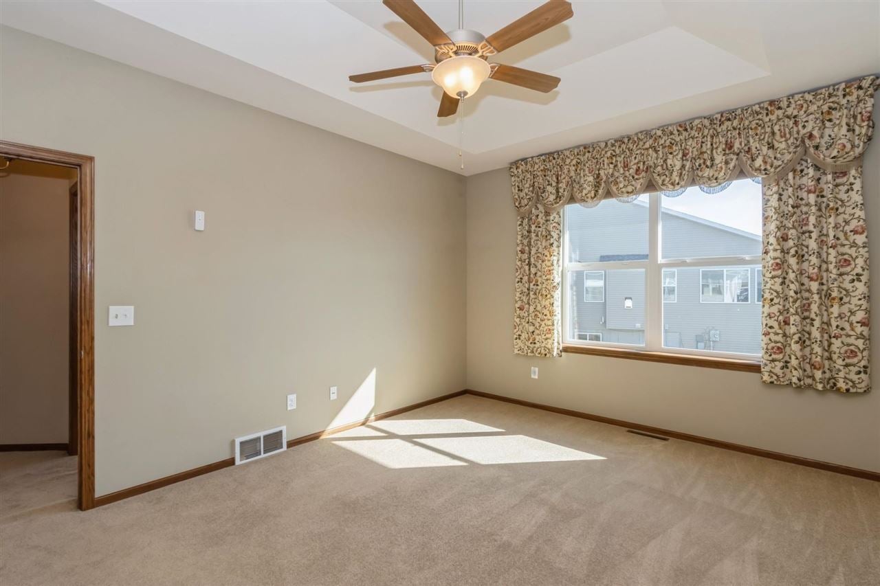 185 Ridge View Drive Fairfax, IA 52228 - Photo 9 of 25 Gallery Image 9