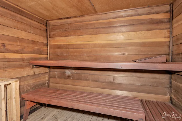 $169,900 | 1 Renaissance Place, Unit 1100, Palatine, IL 60067