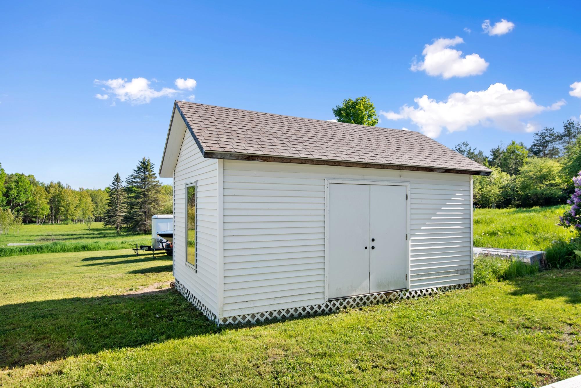 10035 King Road Alanson, MI 49706 - Photo 8 of 23 Gallery Image 8