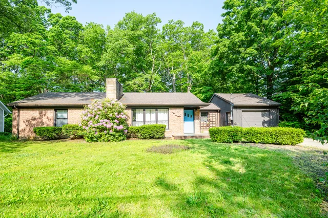 $575,000 | 212 North Maple Street, Saugatuck, MI 49453