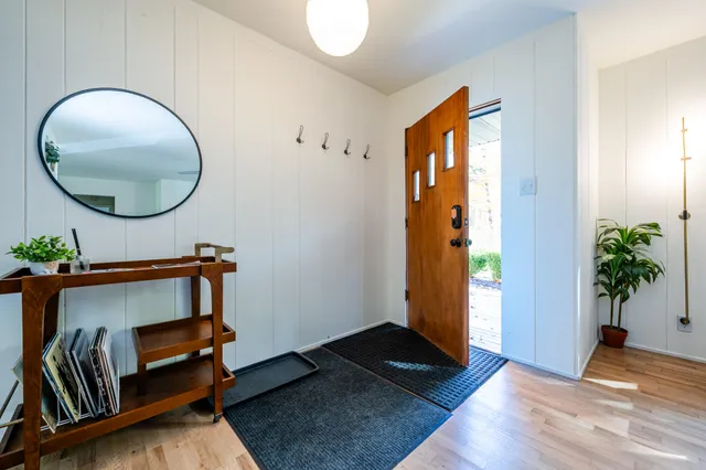 $575,000 | 212 North Maple Street, Saugatuck, MI 49453