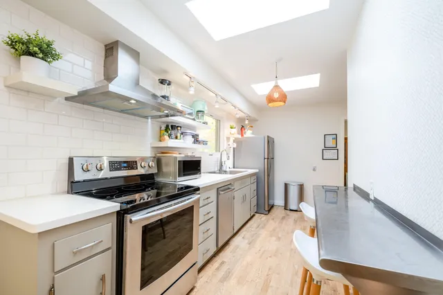 $575,000 | 212 North Maple Street, Saugatuck, MI 49453