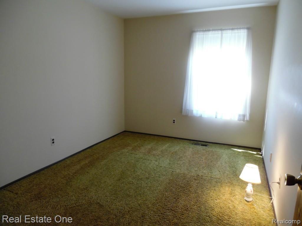 42051 Ridge Road West Novi, MI 48375 - Photo 24 of 29