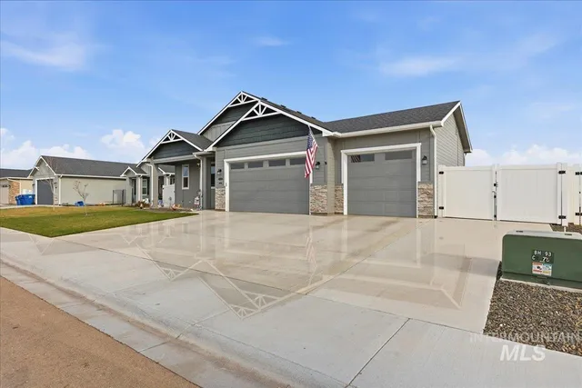 $480,000 | 444 Blacksmith Avenue, Fruitland, ID 83619