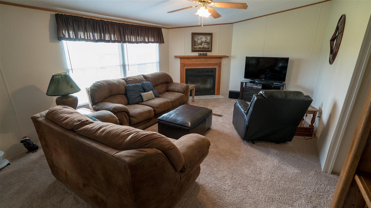 472 Denton Road Smiths Grove, KY 42171 - Photo 2 of 18 Gallery Image 2