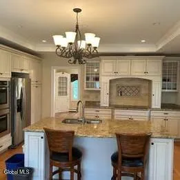 $3,200 | 2 Hillview Road, Colonie, NY 12211