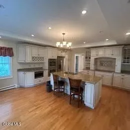 $3,200 | 2 Hillview Road, Colonie, NY 12211