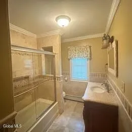 $3,200 | 2 Hillview Road, Colonie, NY 12211