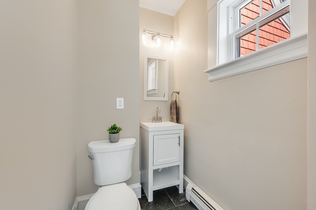 8 Riverside Avenue Gloucester, MA 01930 - Photo 20 of 32