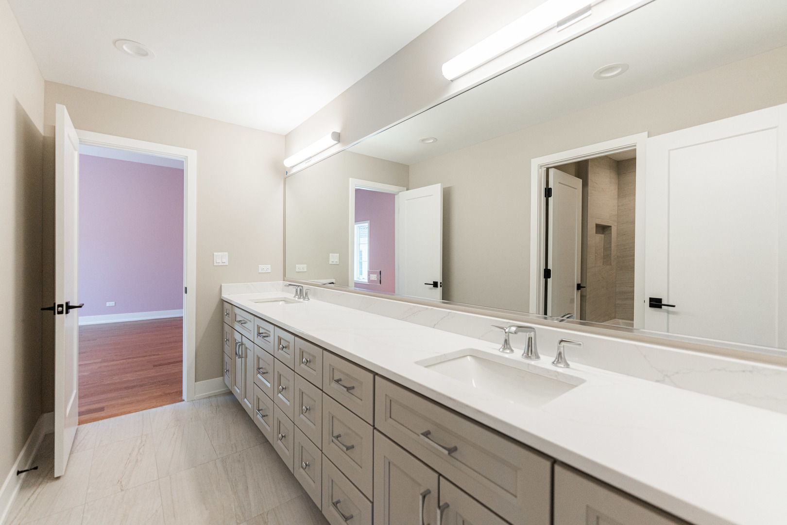 274 East Crescent Avenue Elmhurst, IL 60126 - Photo 16 of 22 a bathroom with a double vanity sink mirror and double