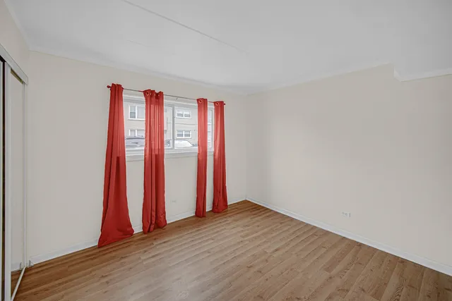 $140,000 | 10510 Parkside Avenue, Unit 1, Chicago Ridge, IL 60415