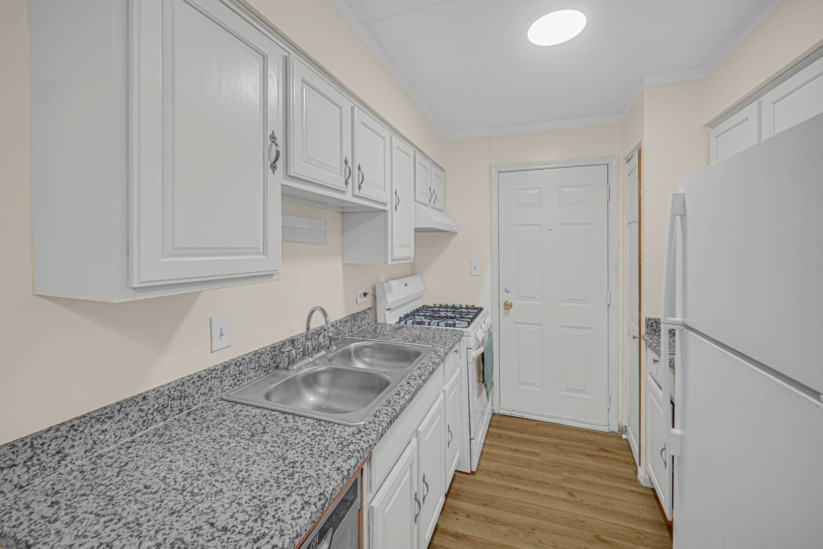 10510 Parkside Avenue, Unit 1 Chicago Ridge, IL 60415 - Photo 4 of 15