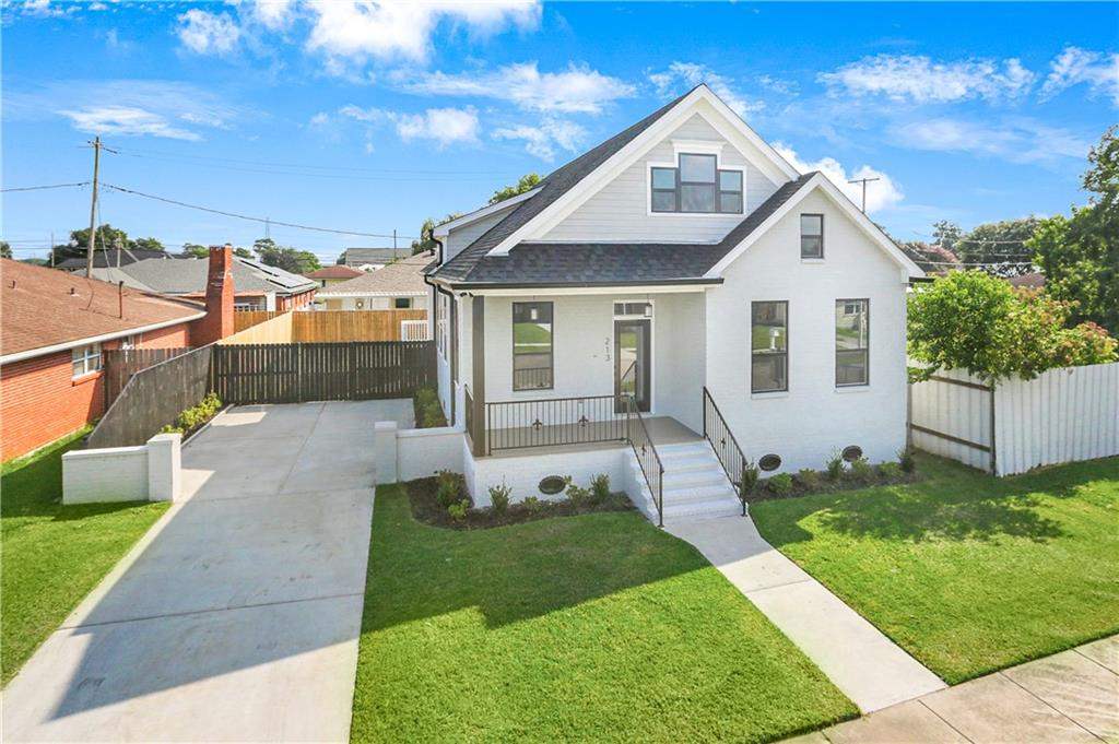 213 Bear Drive Arabi, LA 70032 - Photo 5 of 28