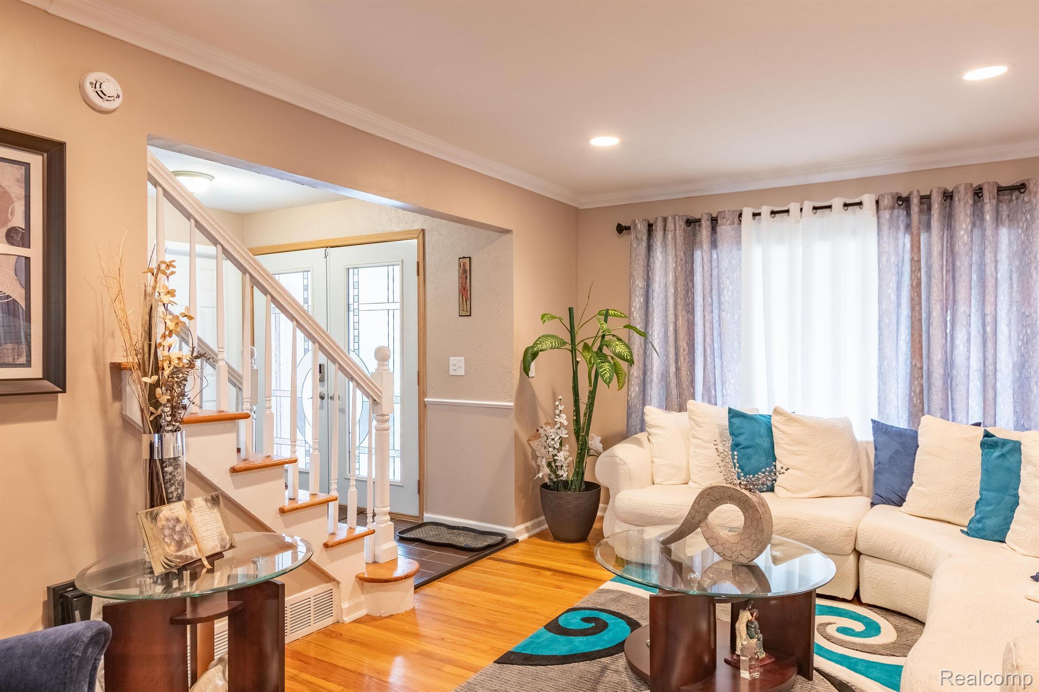 23535 Rockingham Street Southfield, MI 48033 - Photo 7 of 51 Gallery Image 7
