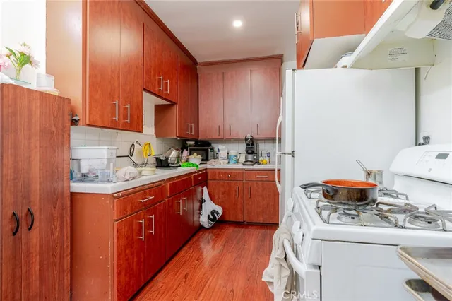 $6,780,000 | 140-138 West Sierra Madre Boulevard, Sierra Madre, CA 91024