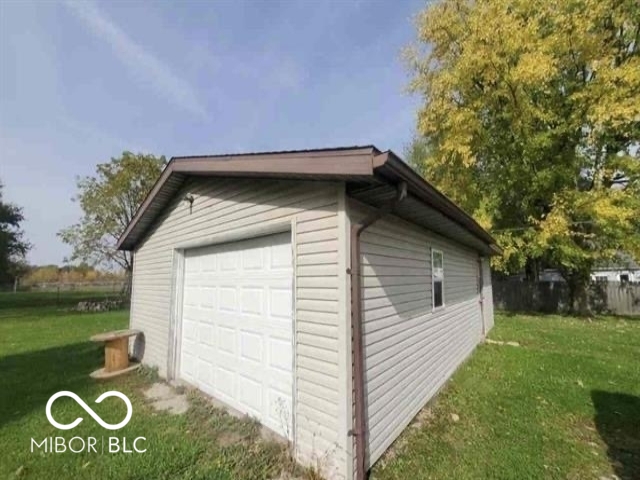 402 South Angle Street Dunkirk, IN 47336 - Photo 5 of 20