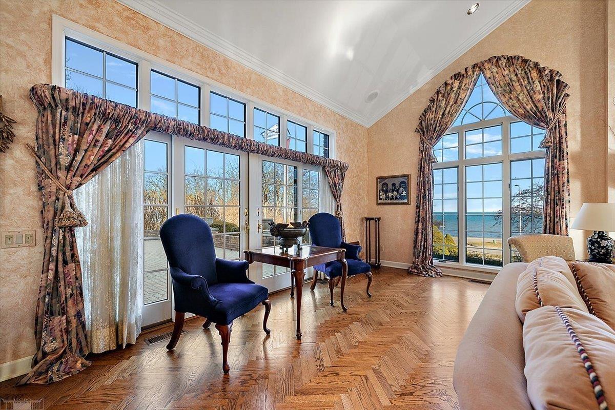 207 Lake Shore Road Grosse Pointe, MI 48236 - Photo 18 of 91