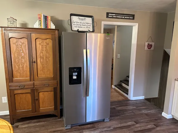 $224,900 | 6049 East Flyers Drive, Woodlawn, IL 62898