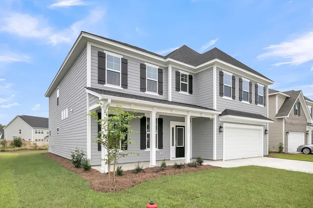 $660,000 | 3585 Sawlog Drive, Summerville, SC 29486