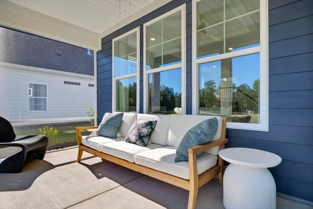 $660,000 | 3585 Sawlog Drive, Summerville, SC 29486