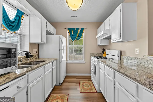 $379,900 | 602 W Manor, Peachtree City, GA 30269