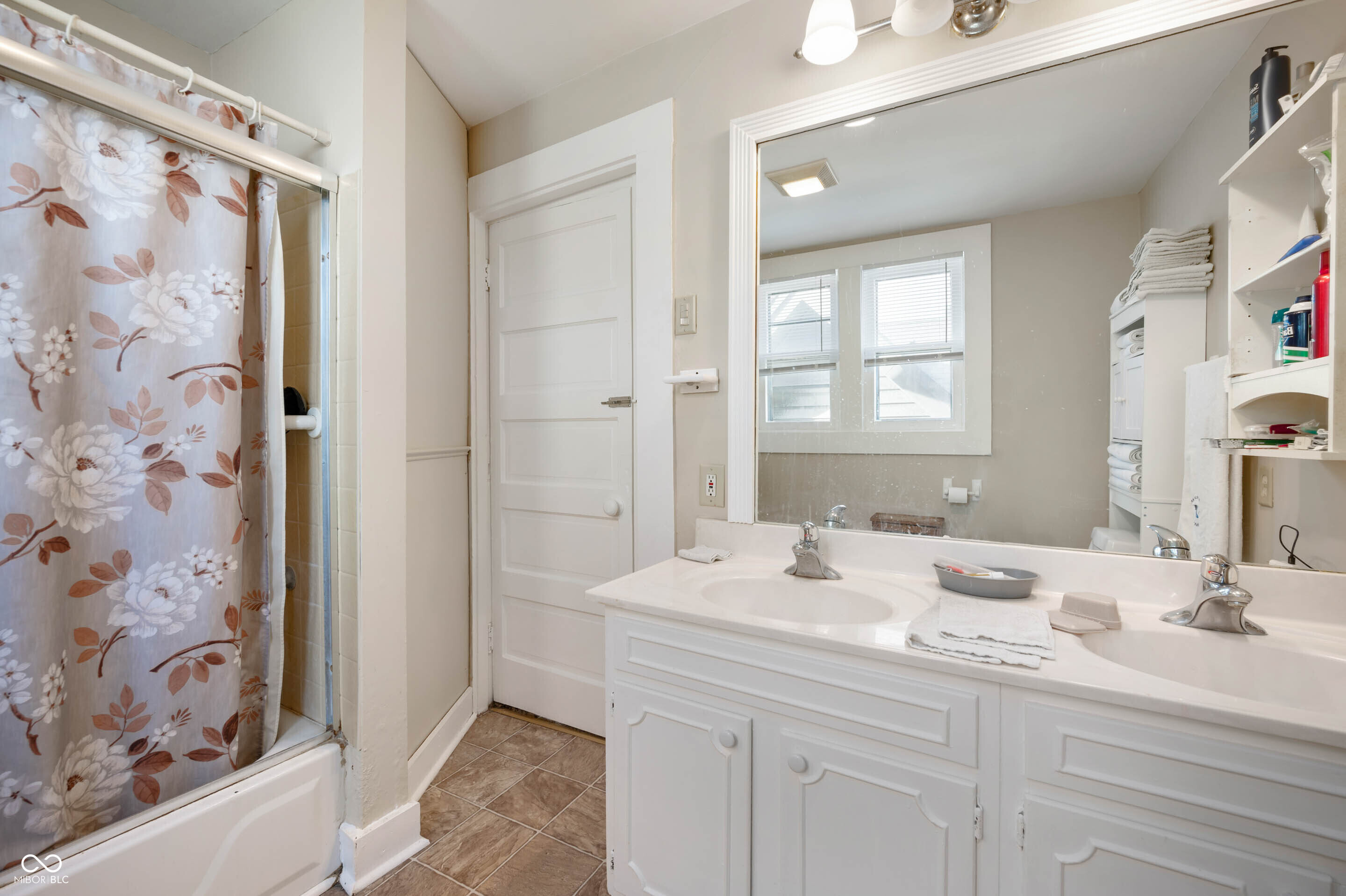 2023 Shelby Street Indianapolis, IN 46203 - Photo 19 of 22