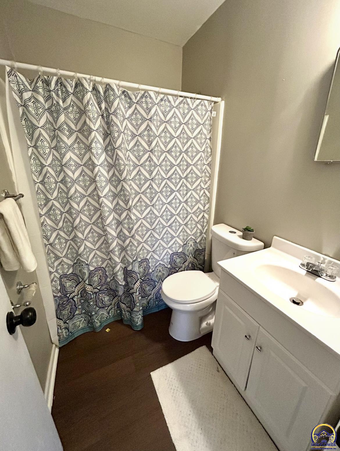 3387 Southwest Clare Avenue Topeka, KS 66611 - Photo 12 of 16