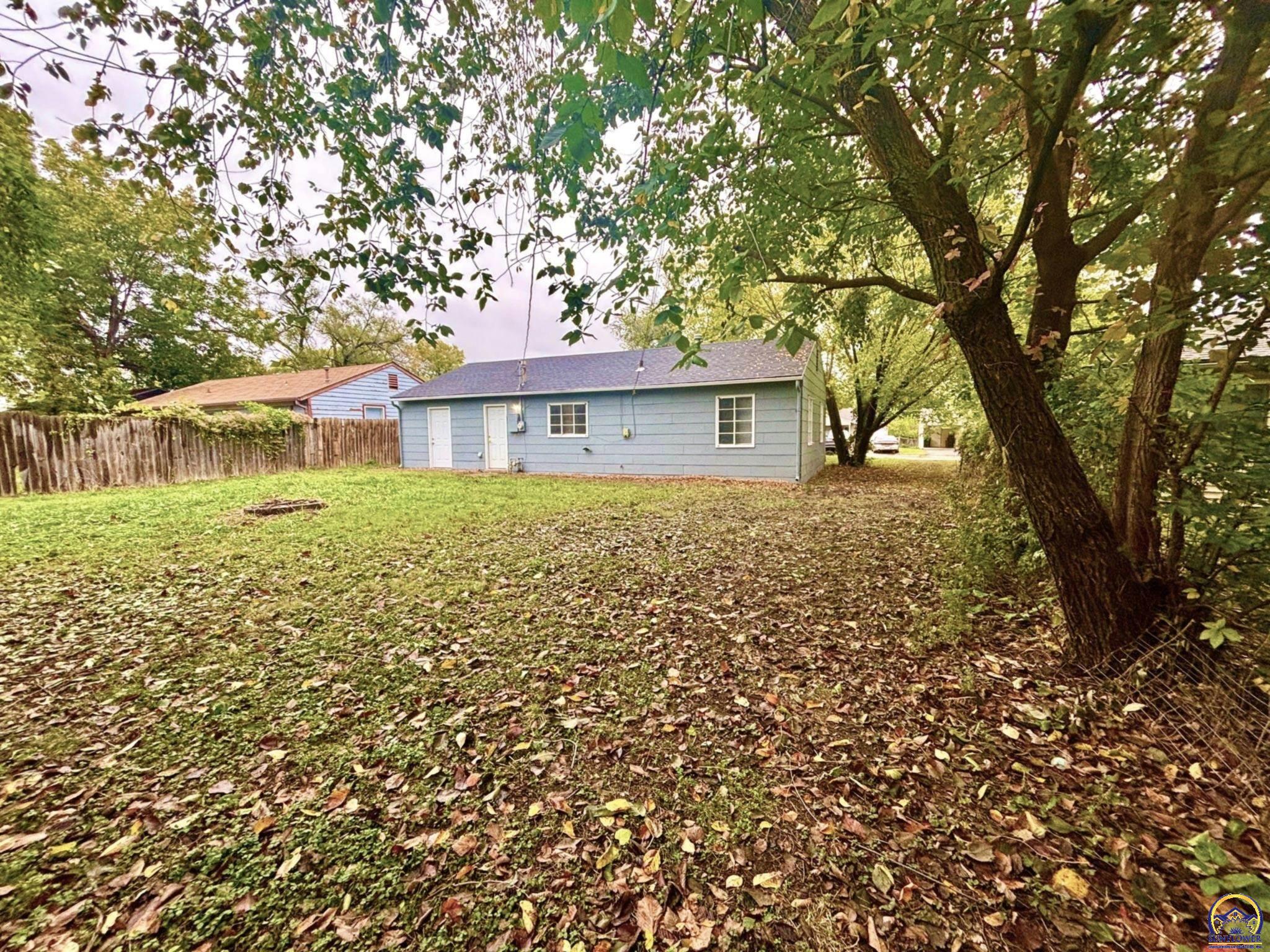 3387 Southwest Clare Avenue Topeka, KS 66611 - Photo 14 of 16