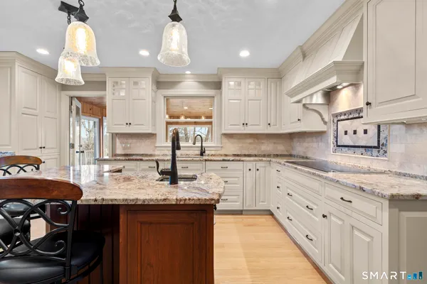 $799,900 | 30 Cherry Ridge Road, Middlefield, CT 06455