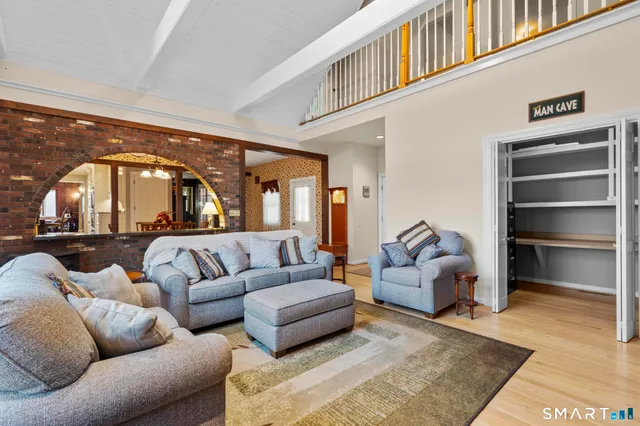 $925,000 | 30 Cherry Ridge Road, Middlefield, CT 06455