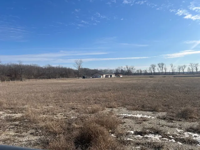 $250,000 | 16326 6000th Road South, Pembroke Township, IL 60958